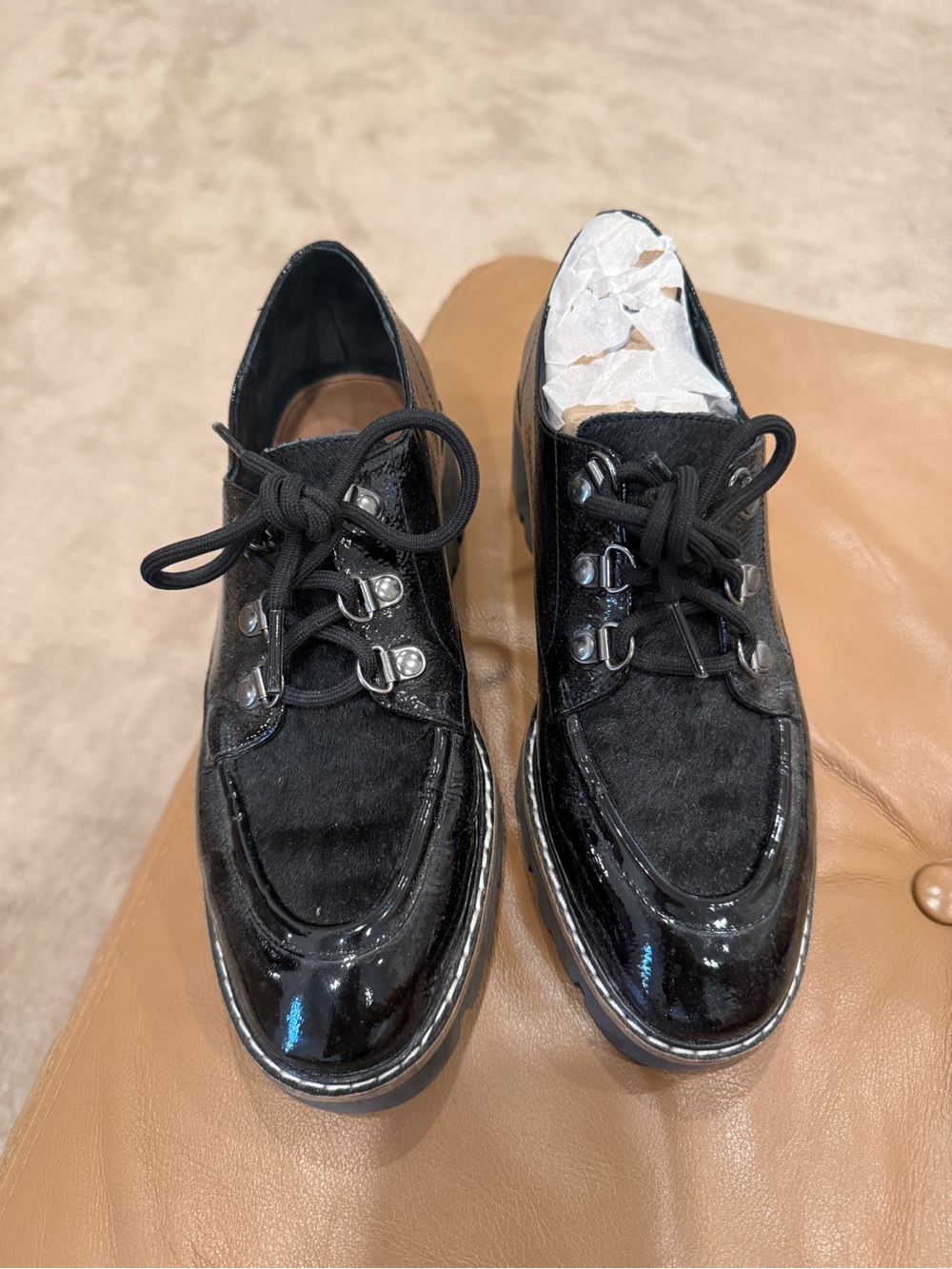 Women’s Black Patent Laceup Lace up Loafers